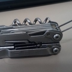 Мультитул SOG POWERLITRE PL1001